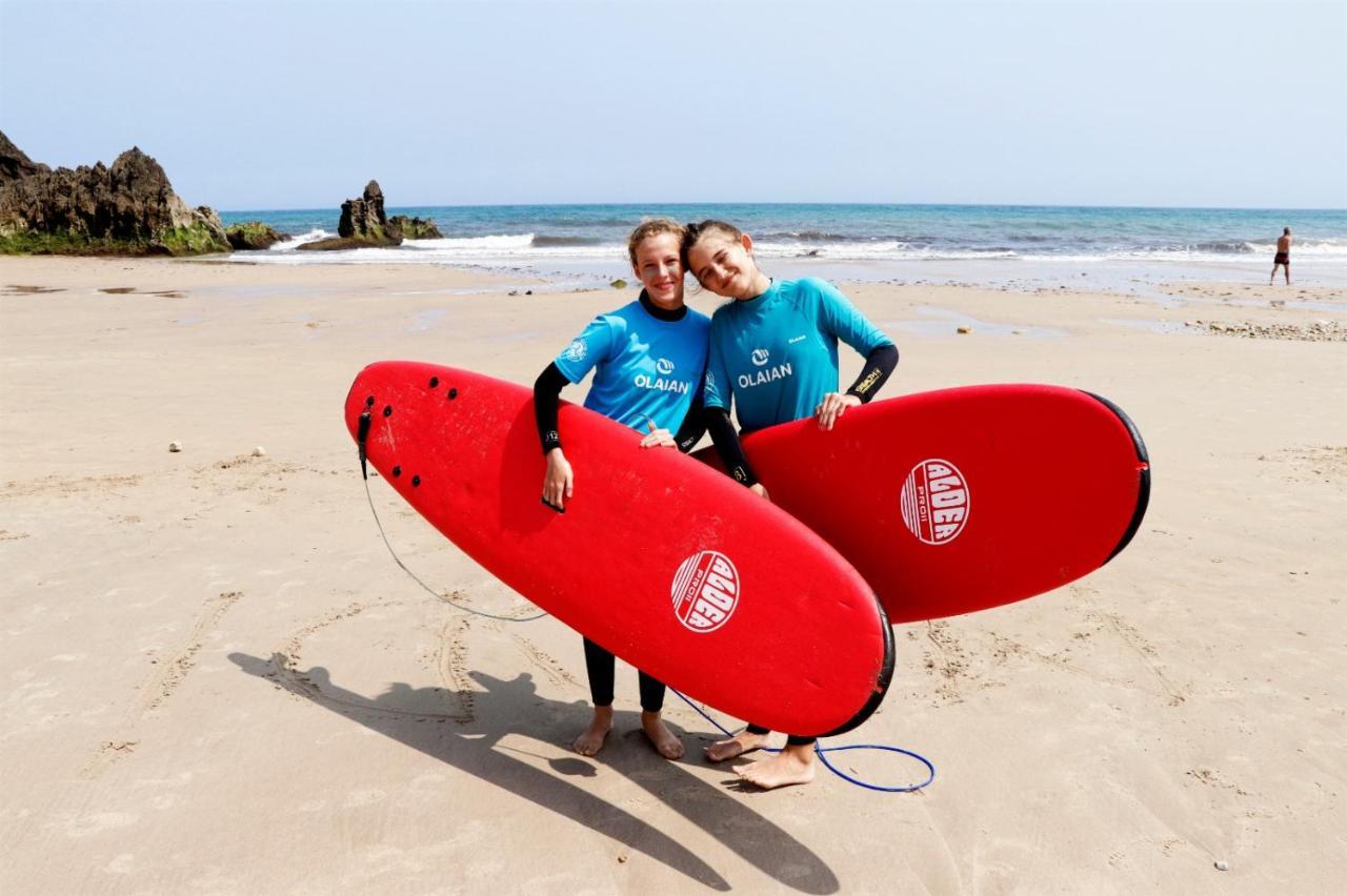 Llanes Surfcamp & Hostel Exteriör bild