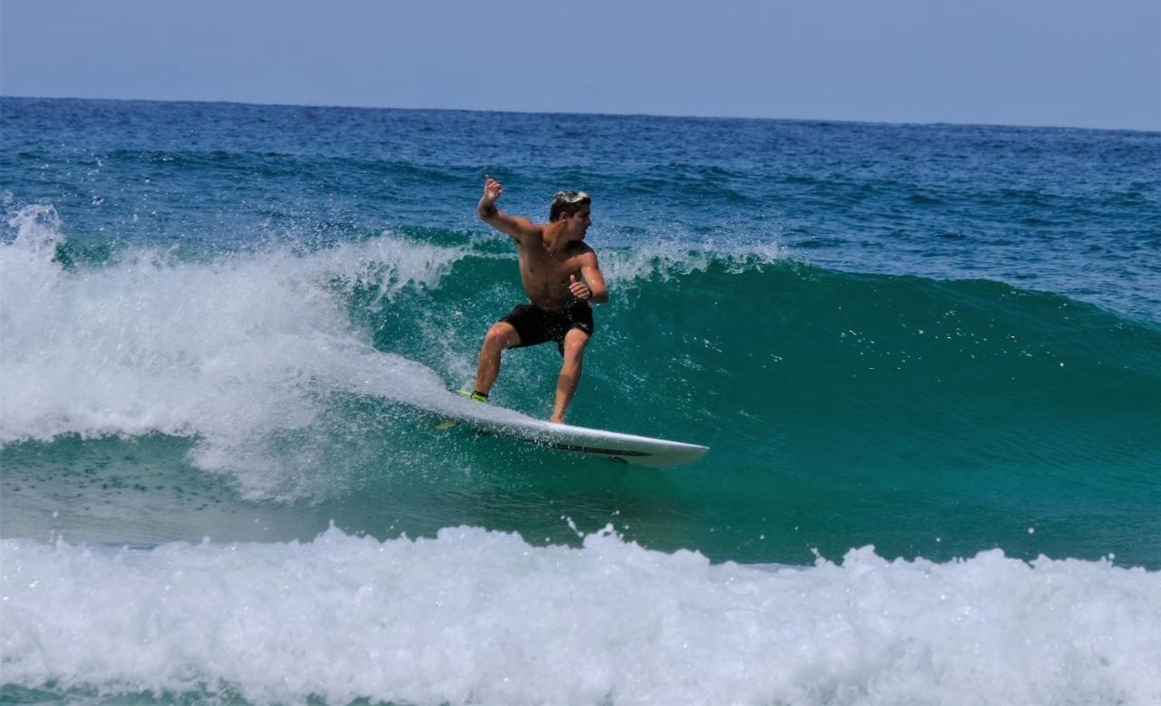 Llanes Surfcamp & Hostel Exteriör bild